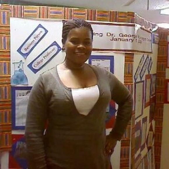 Meet your Posher, Symone - Picture 1 of 1